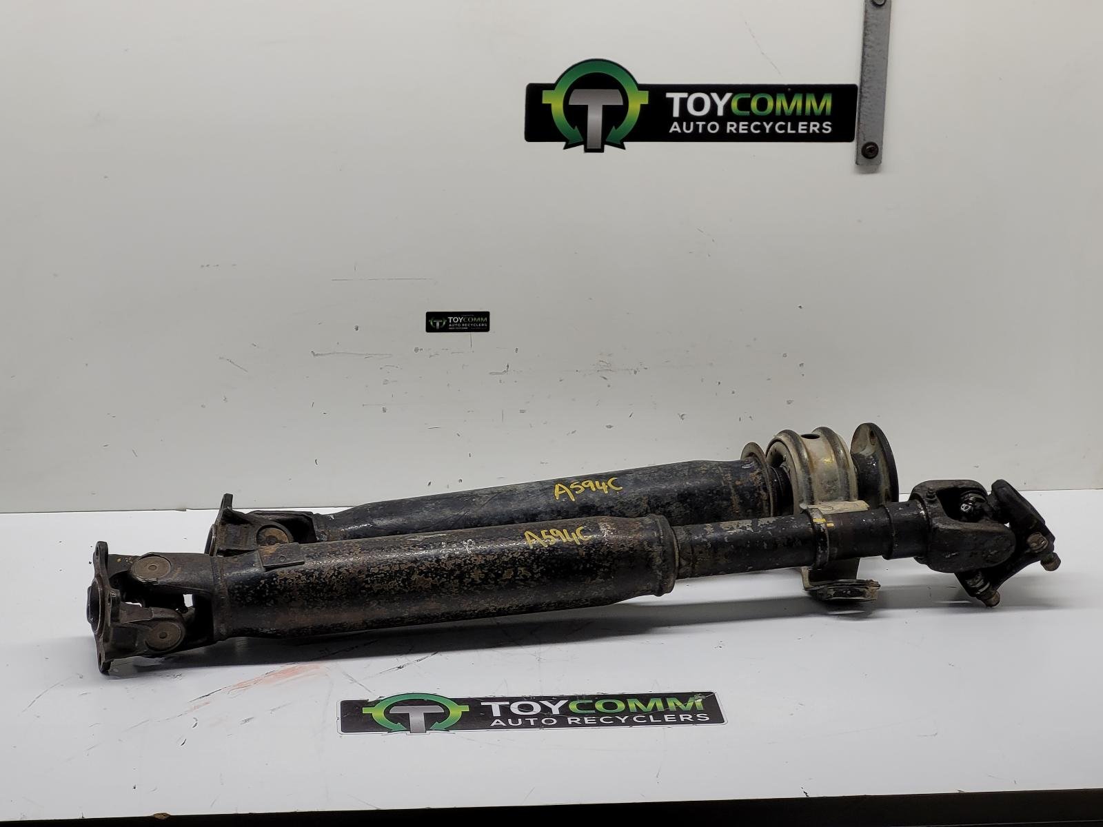 Feb 2005 to Nov 2013 - Toyota Hilux 4WD Diesel 3.0L Engine Code 1KD-FTV Automatic 4 Speed - Rear Prop Shaft - Assy (Front And Rear Sections)