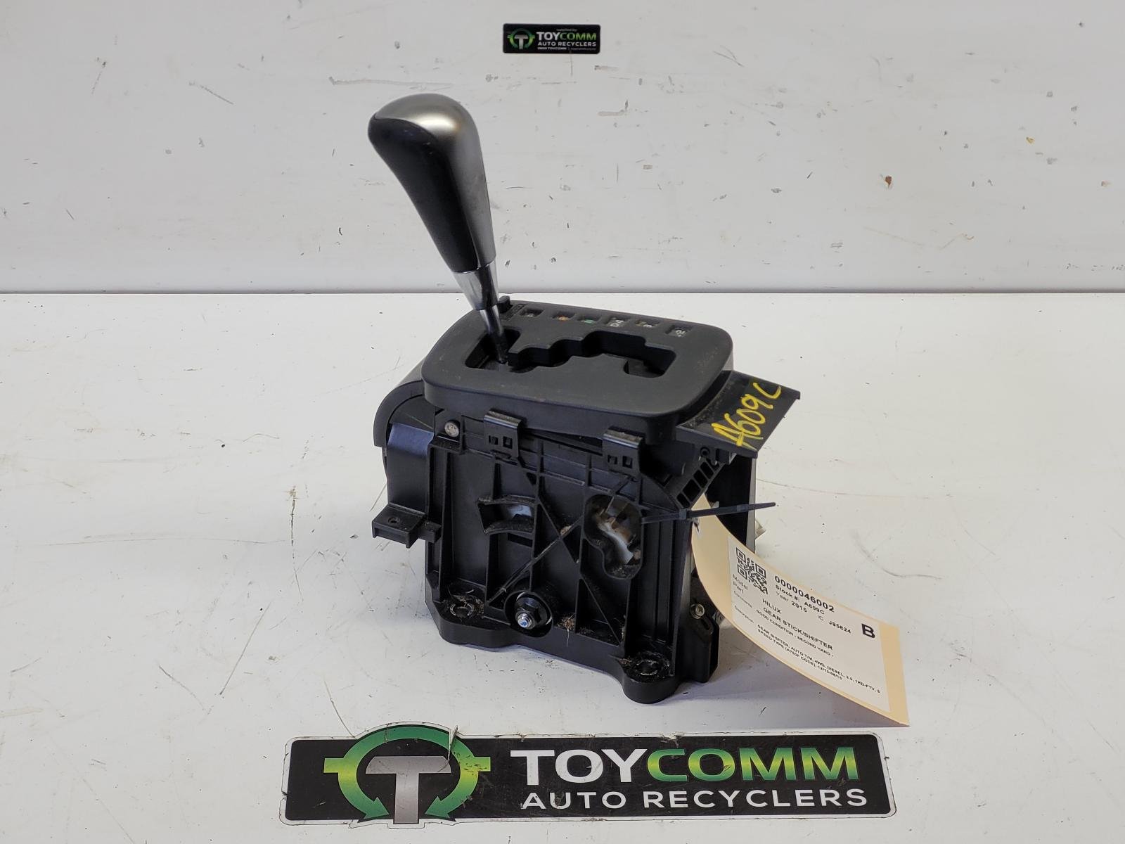 Dec 2013 to Aug 2015 - Toyota Hilux 4WD Diesel 3.0L Engine Code 1KD-FTV Automatic 5 Speed Trans Code A750F - Gear Stick/Shifter - Gear Shifter