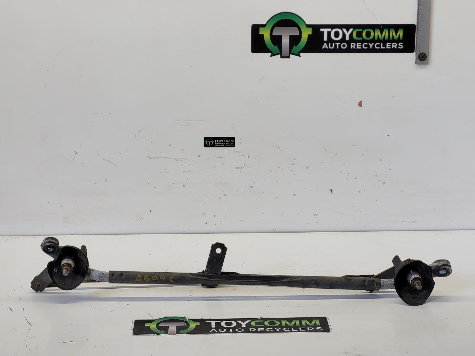 Mar 2005 to Aug 2015 - Toyota Hilux - Wiper Linkage - Front, Wiper Linkage Only