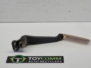 Toyota Land Cruiser 80 Series - Steering Knuckle