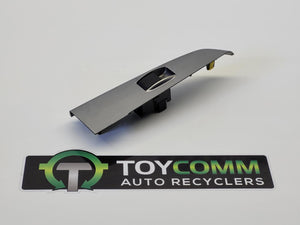 Feb 2005 to Aug 2015 - Toyota Hilux - Right Rear Window Switch
