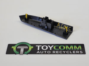 Feb 2005 to Aug 2015 - Toyota Hilux - Right Rear Window Switch