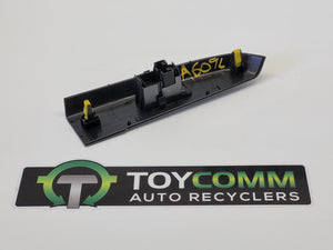 Feb 2005 to Aug 2015 - Toyota Hilux - Left Rear Window Switch