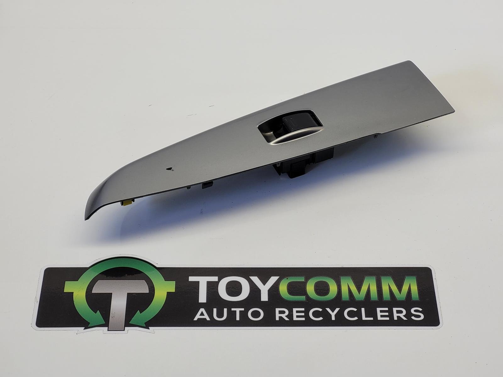 Feb 2005 to Aug 2015 - Toyota Hilux - Left Front Window Switch