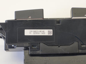 Jul 2011 to Aug 2015 - Toyota Hilux SR5 - Heater/AC Controls - Climate Control, 3 Plug Type, Power Heater Type
