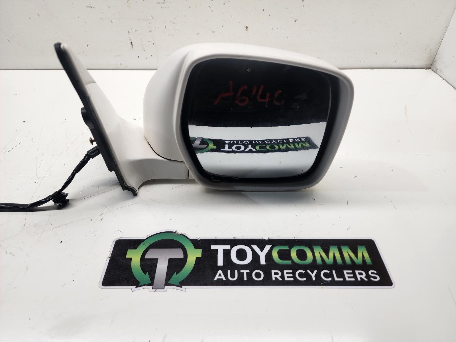 Jan 1998 to Oct 2007 - Toyota Land Cruiser 100 Series VX - Right Door Mirror - Power Adjust, Colour Coded