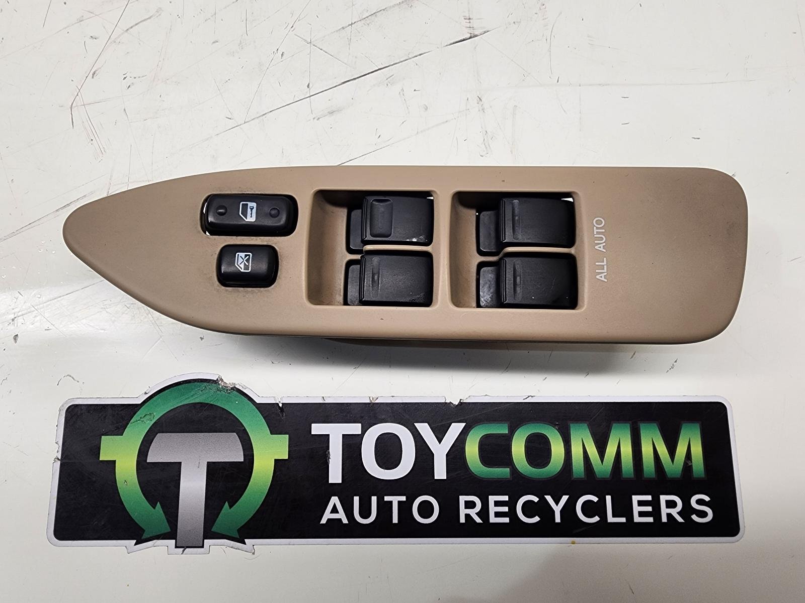 Jan 1998 to Jul 2002 - Toyota Land Cruiser 100 Series 105 Series - Right Front Master Power Window Switch - All Auto Type