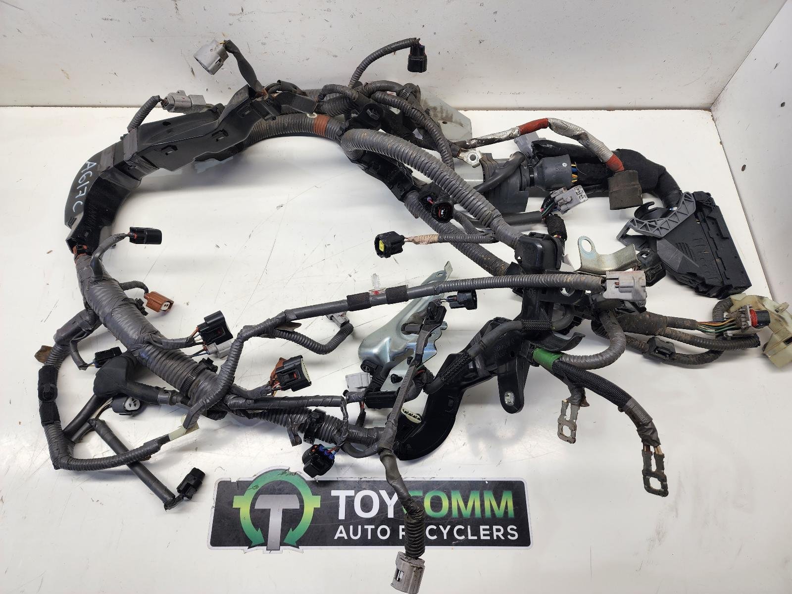 Mar 2005 to Apr 2019 - Toyota Hiace TRH KDH - Wiring Harness
