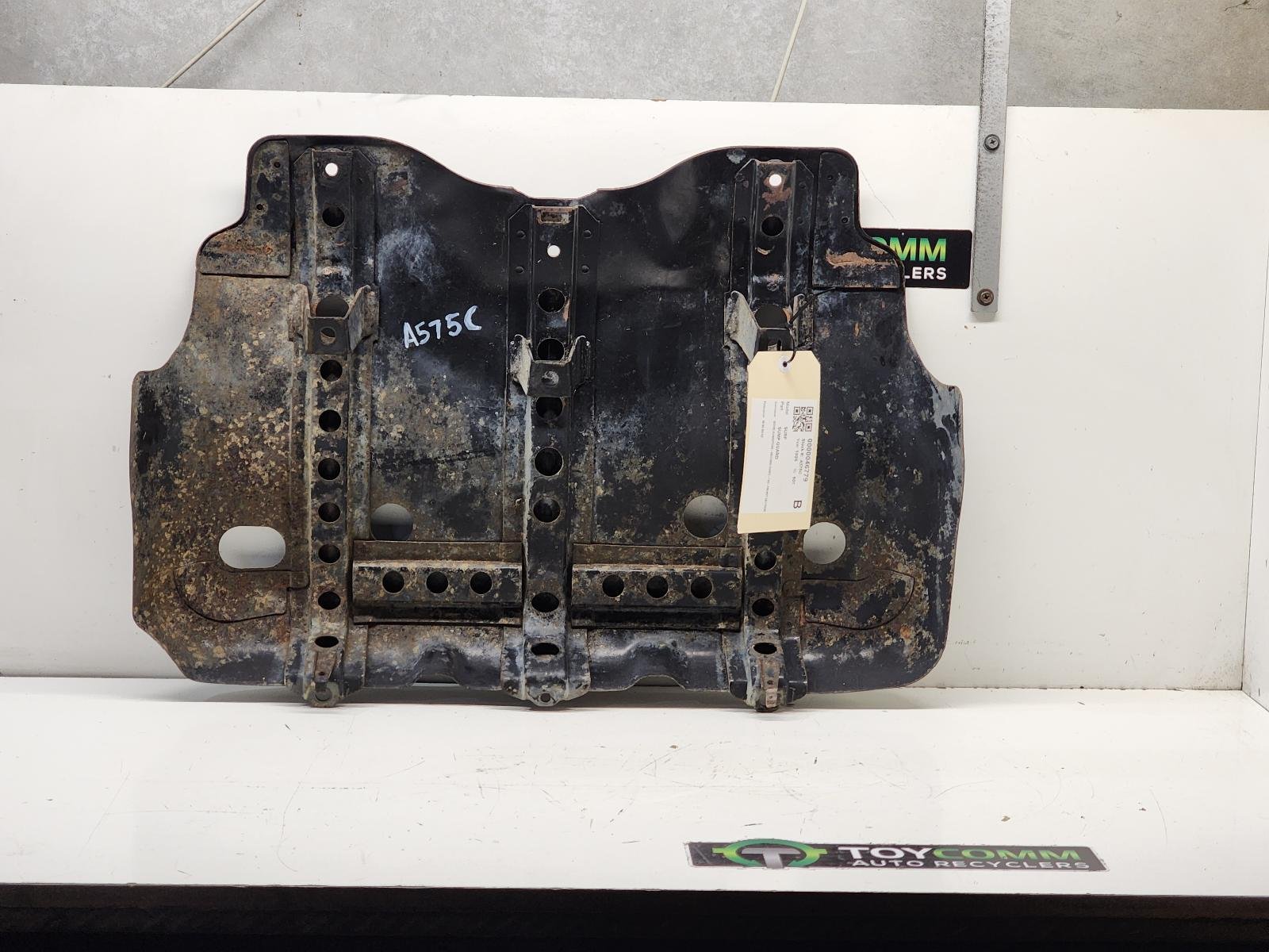 1995 to 2002 - Toyota Hilux Surf N180 - Sump Guard