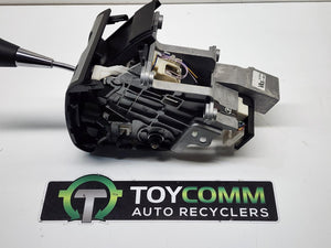 Mar 2015 to Apr 2019 - Toyota Hiace TRH KDH Diesel Automatic - Gear Stick/Shifter - Shifter