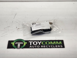 Jan 1998 to Oct 2007 - Toyota Land Cruiser 100 Series - Right Rear Door Interior Handle