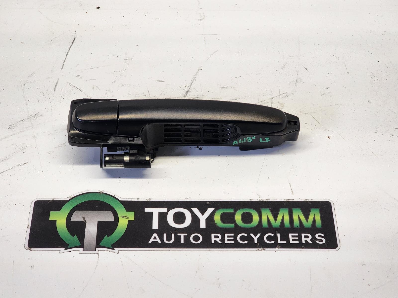 Feb 2005 to Aug 2015 - Toyota Hilux - Left Front Door Exterior Handle - Black
