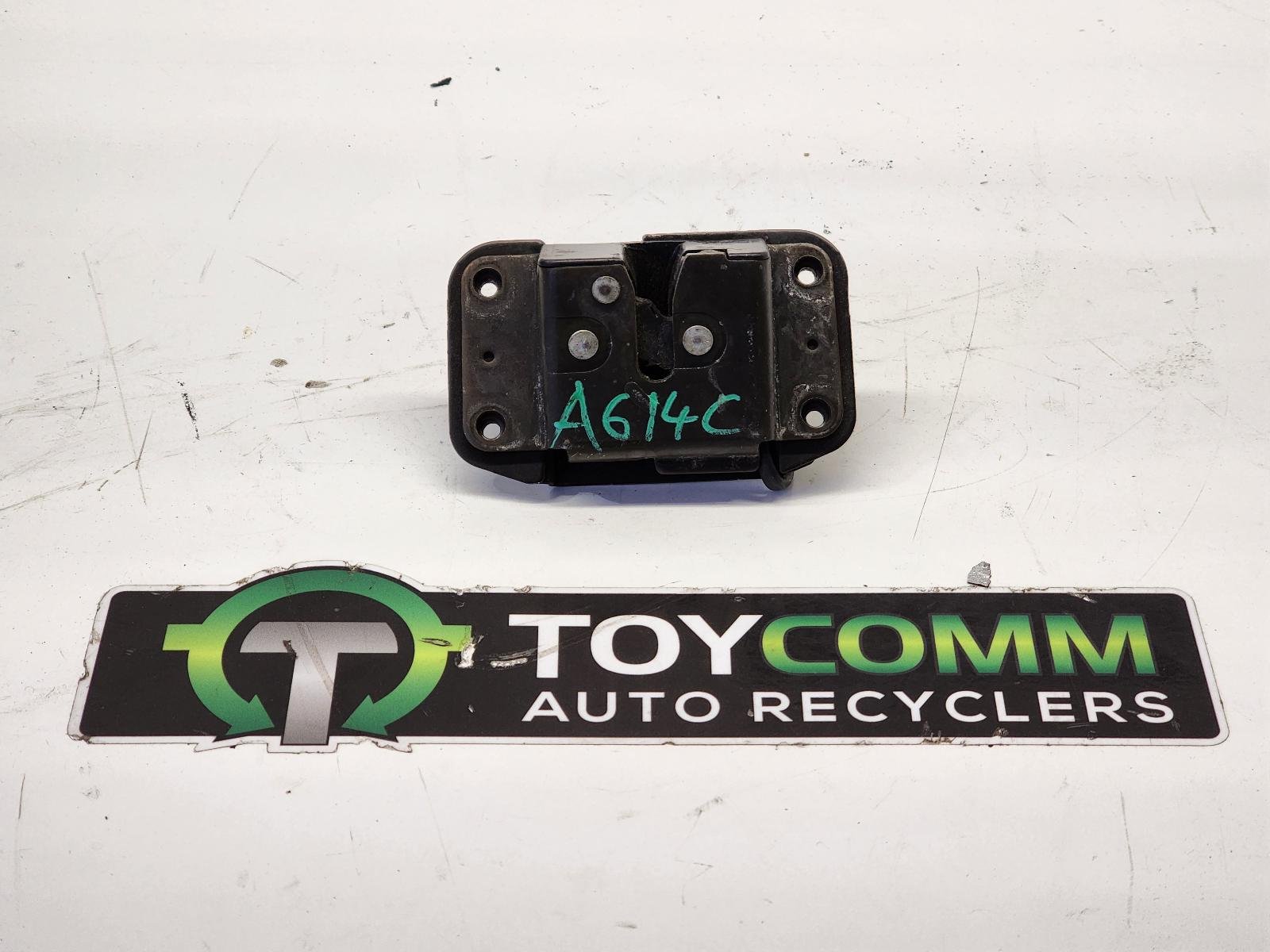 Jan 1998 to Oct 2007 - Toyota Land Cruiser 100 Series - Upper Tailgate Lock Mechanism - Latching Mechanism Only