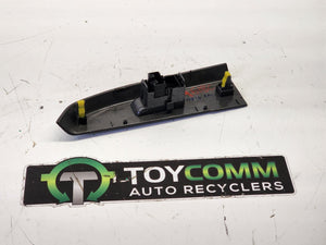 Feb 2005 to Aug 2015 - Toyota Hilux - Right Rear Window Switch