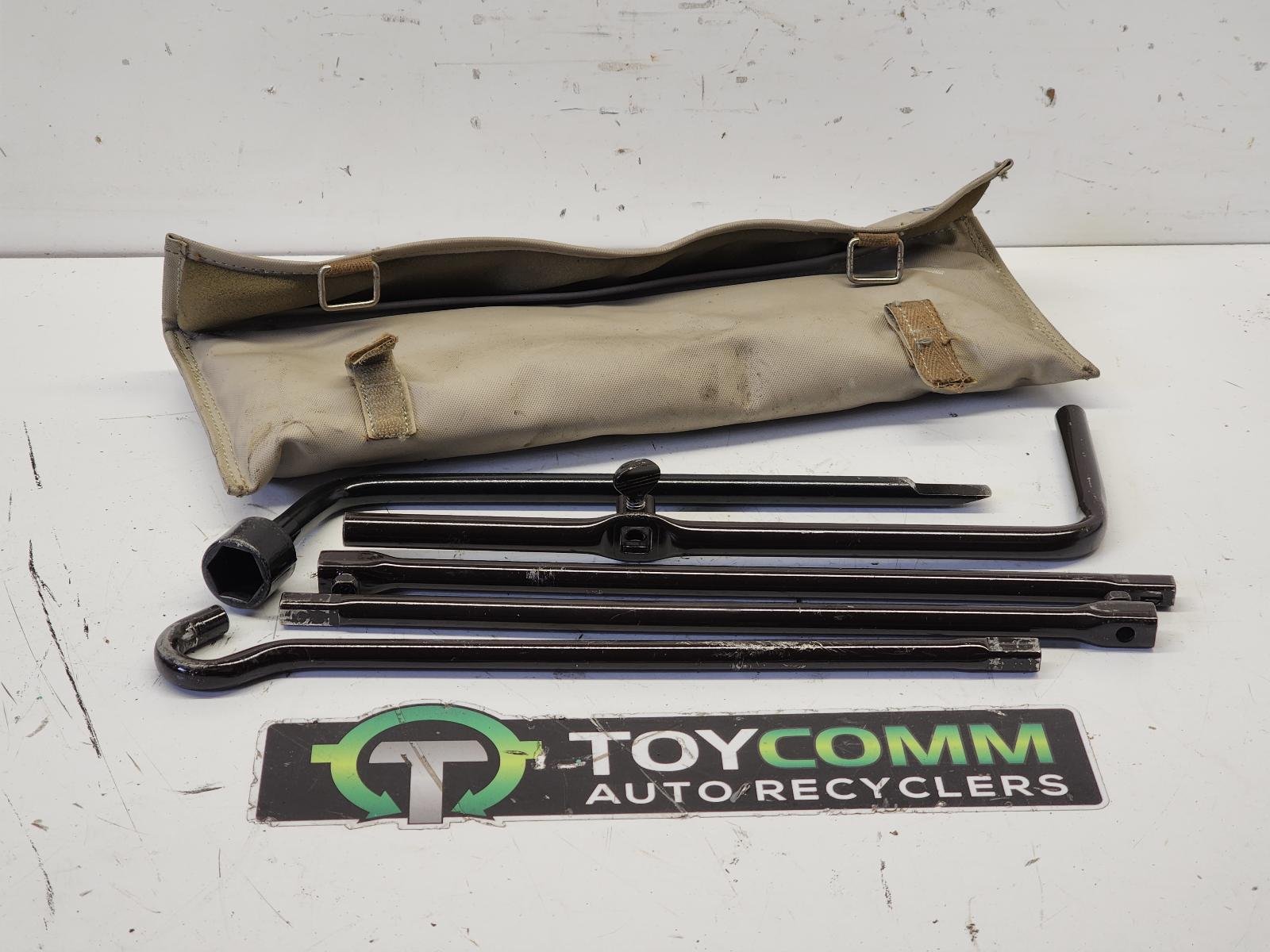 Jul 1996 to Jan 2003 - Toyota Land Cruiser Prado 95 Series - Jack/Tool Kit