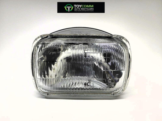 1988-2005 - Toyota Hilux - Right Headlight - Sealed Beam
