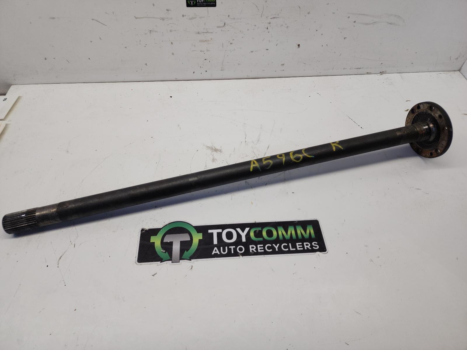 Toyota Land Cruiser 80 Series - RH Rear Axle