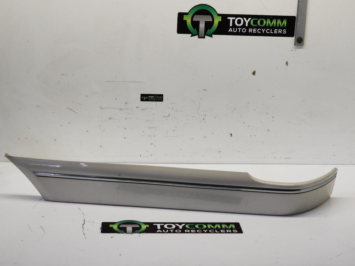 Apr 1998 to Oct 2007 - Toyota Land Cruiser 100 Series - Body/Door Mould