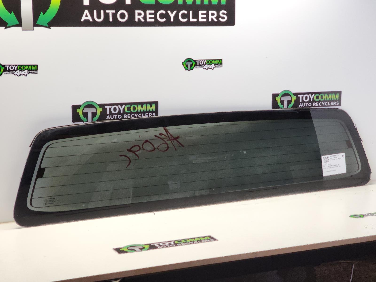 Mar 2005 to Aug 2015 - Toyota Hilux - Rear Tailgate Glass - W/ Demist Type