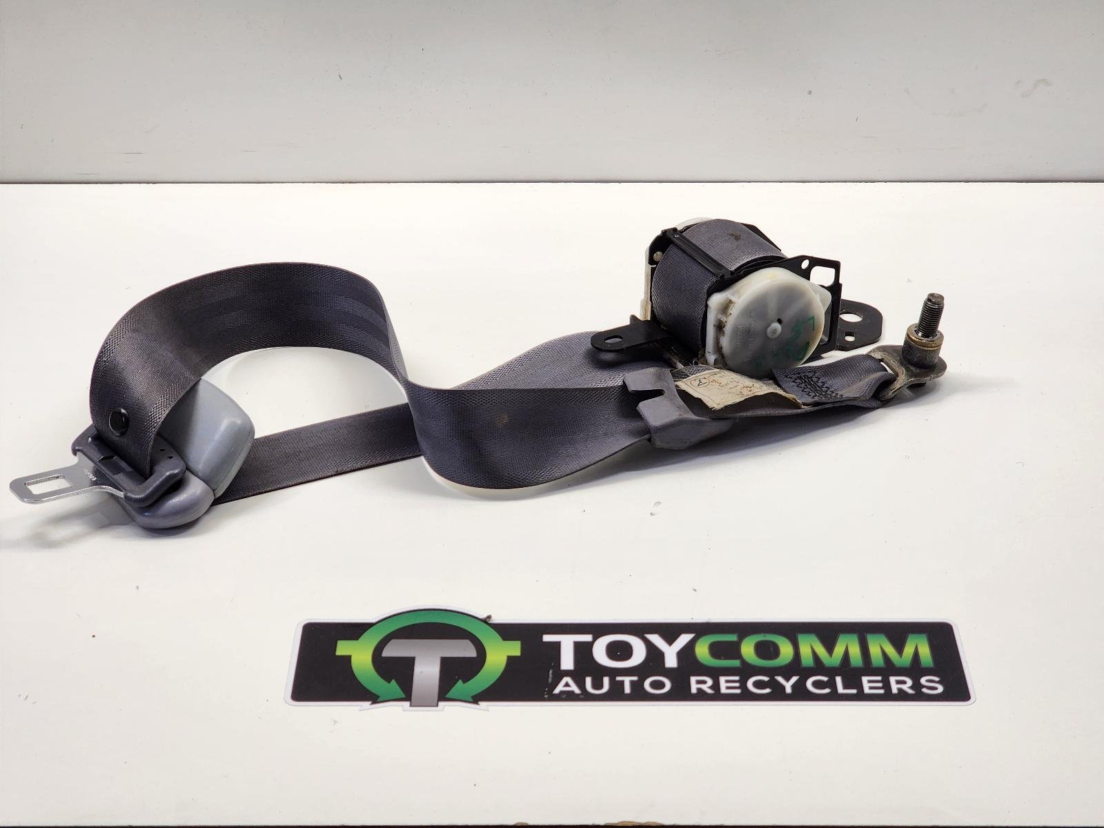 Jul 1996 to Jan 2003 - Toyota Land Cruiser Prado 95 Series - Left Front Seat Belt - Grey, Gas Discharge Type Non Airbag