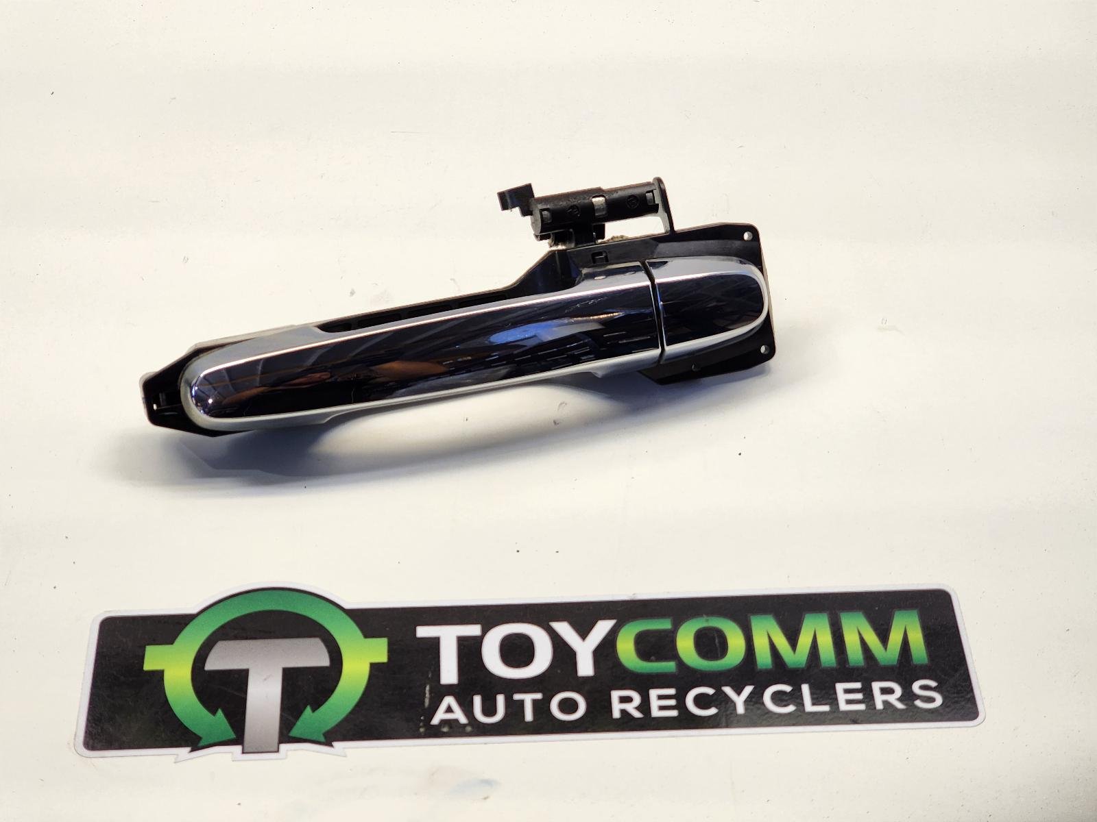 Feb 2005 to Aug 2015 - Toyota Hilux - Left Front Door Exterior Handle - Chrome