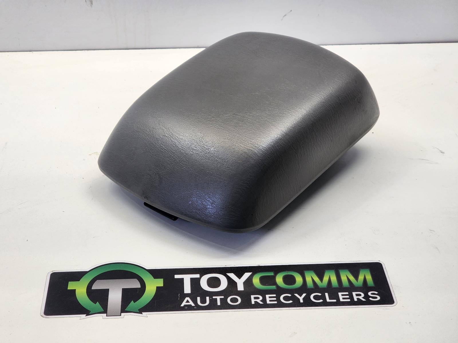 Mar 2005 to Jun 2011 - Toyota Hilux - Console - Centre Console Lid Only, Grey (Light)