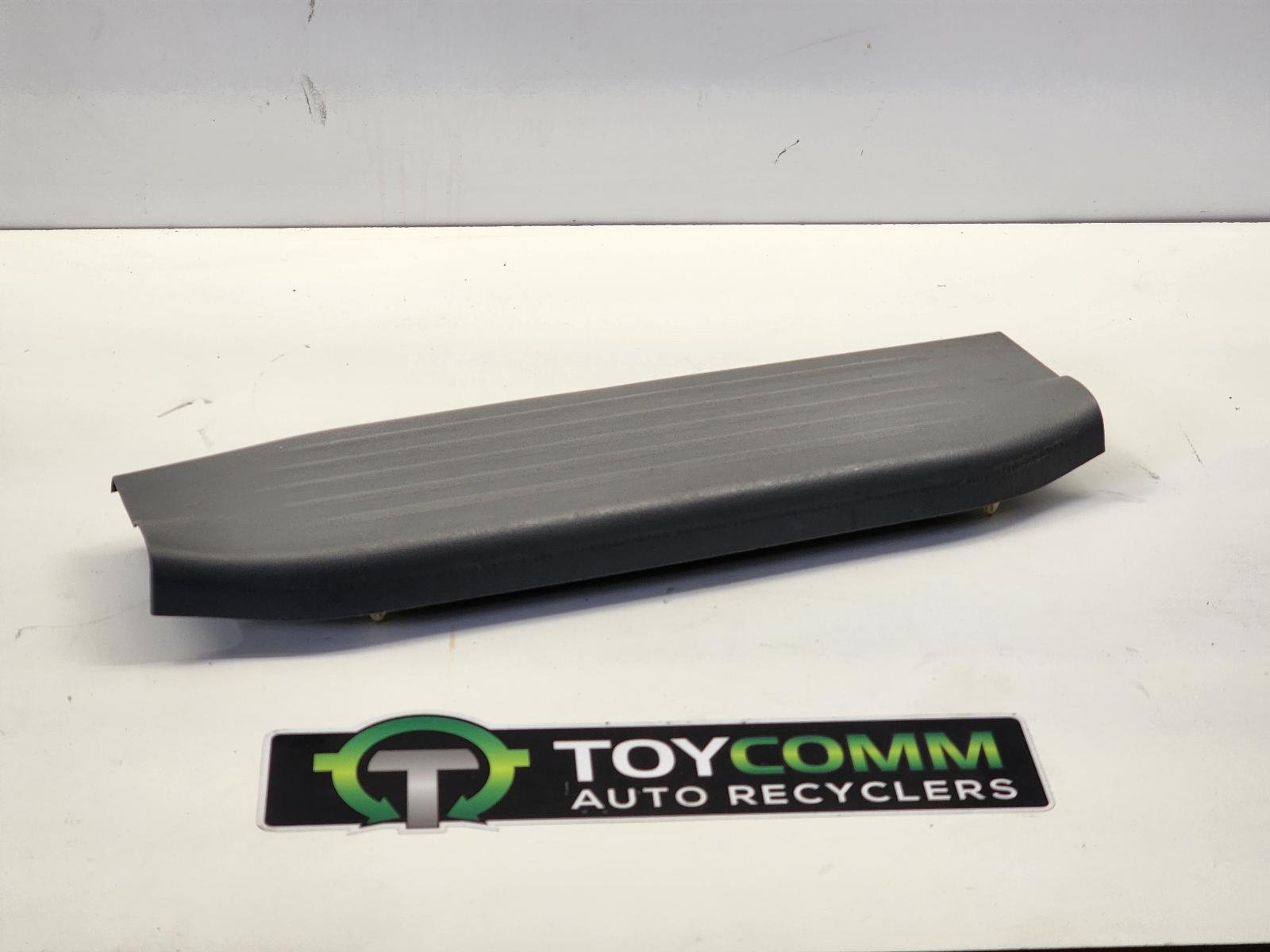 Feb 2005 to Jun 2011 - Toyota Hilux Double Cab Utility - Trim Panel - Tread/Scuff Plate, Rh Rear, Light Grey