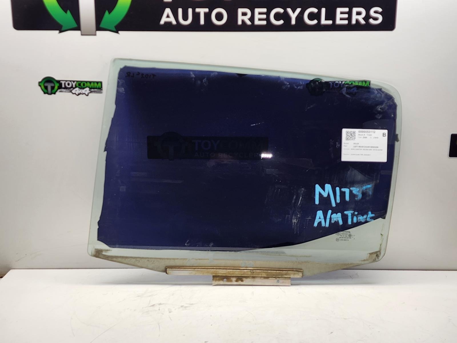 Mar 2005 to Aug 2015 - Toyota Hilux - Left Rear Door Window - Clear Glass Type