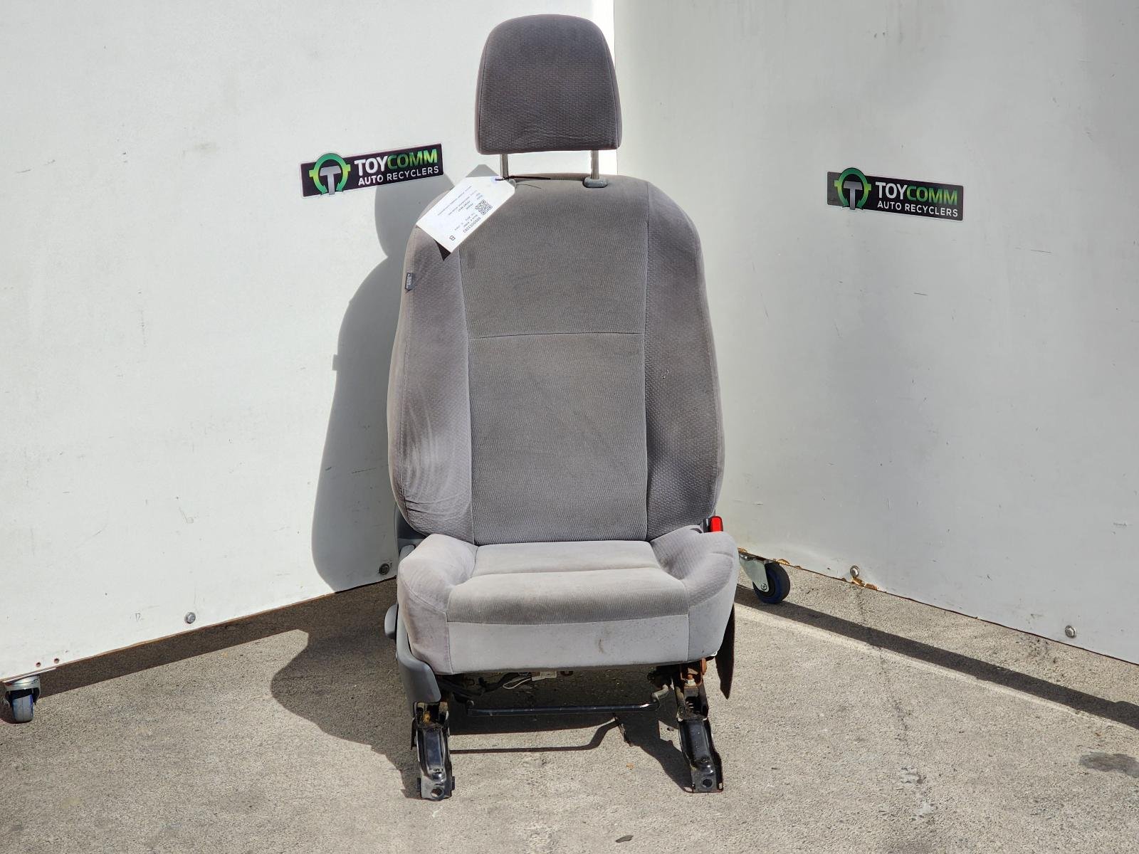 Aug 2009 to Jul 2013 - Toyota Land Cruiser Prado 150 Series - Right Front Seat - Cloth