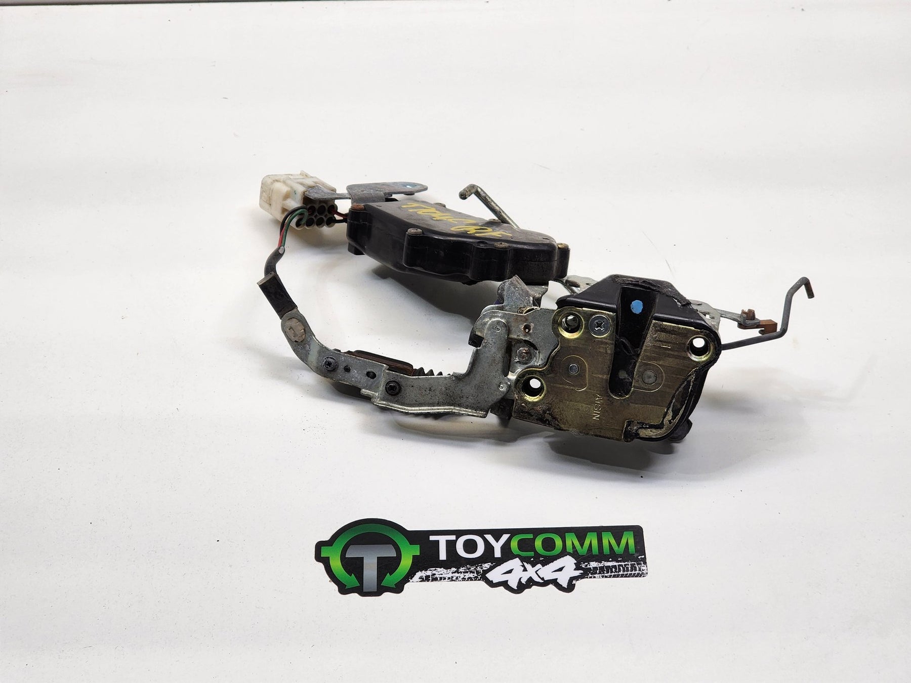 1989 to 1995 - Toyota Hilux Surf N120 N130 - Right Front Lock Mechanism
