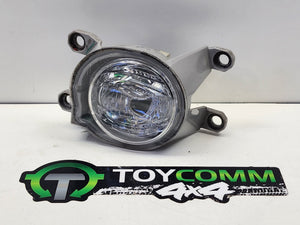Oct 2017 to Current - Toyota Hilux - Left Indicator/Fog/Side - Bumper Foglamp, W/ Led Type