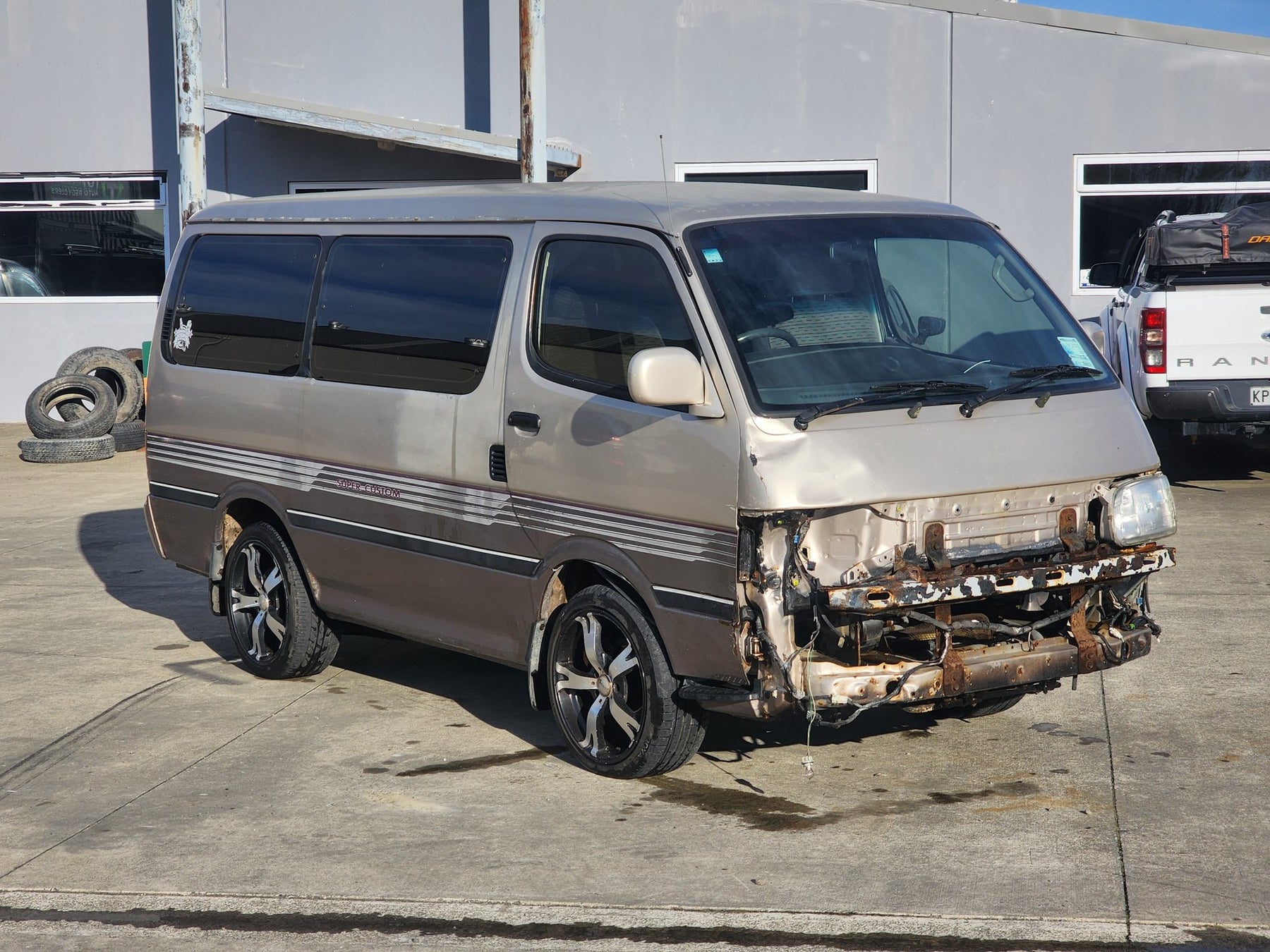 Now Wrecking: 1994 Toyota Hiace  KZH100 Wreck Number: 115