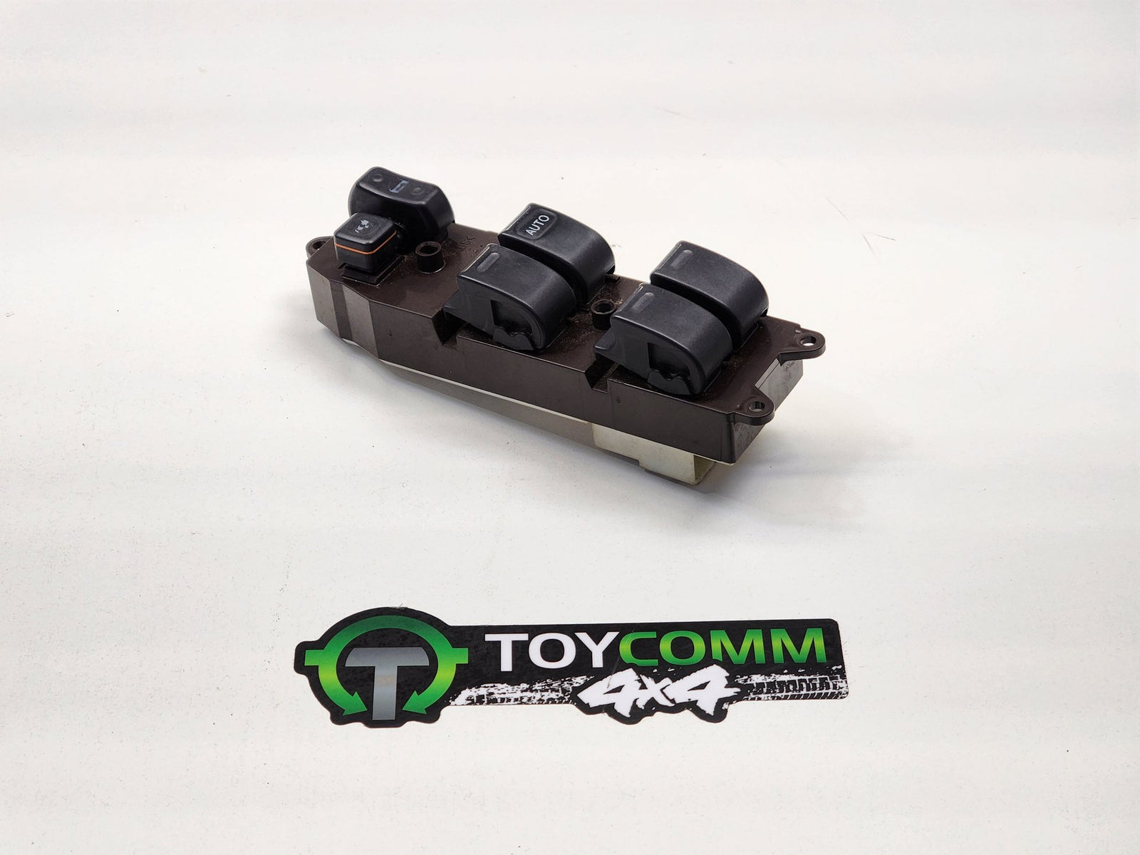 Sep 1997 to Mar 2005 - Toyota Hilux Double Cab Utility - Right Front Master Power Window Switch