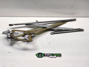 Jan 1998 to Oct 2007- Toyota Land Cruiser 100 Series 105 Series- Left Front Door Regulator Motor- Power, Auto Type (5 Pin), Door Regulator Only