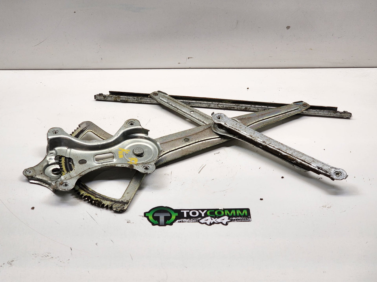 Mar 2005 to Aug 2015- Toyota Hilux- Right Front Window Regulator/Motor- Power, Door Regulator Only