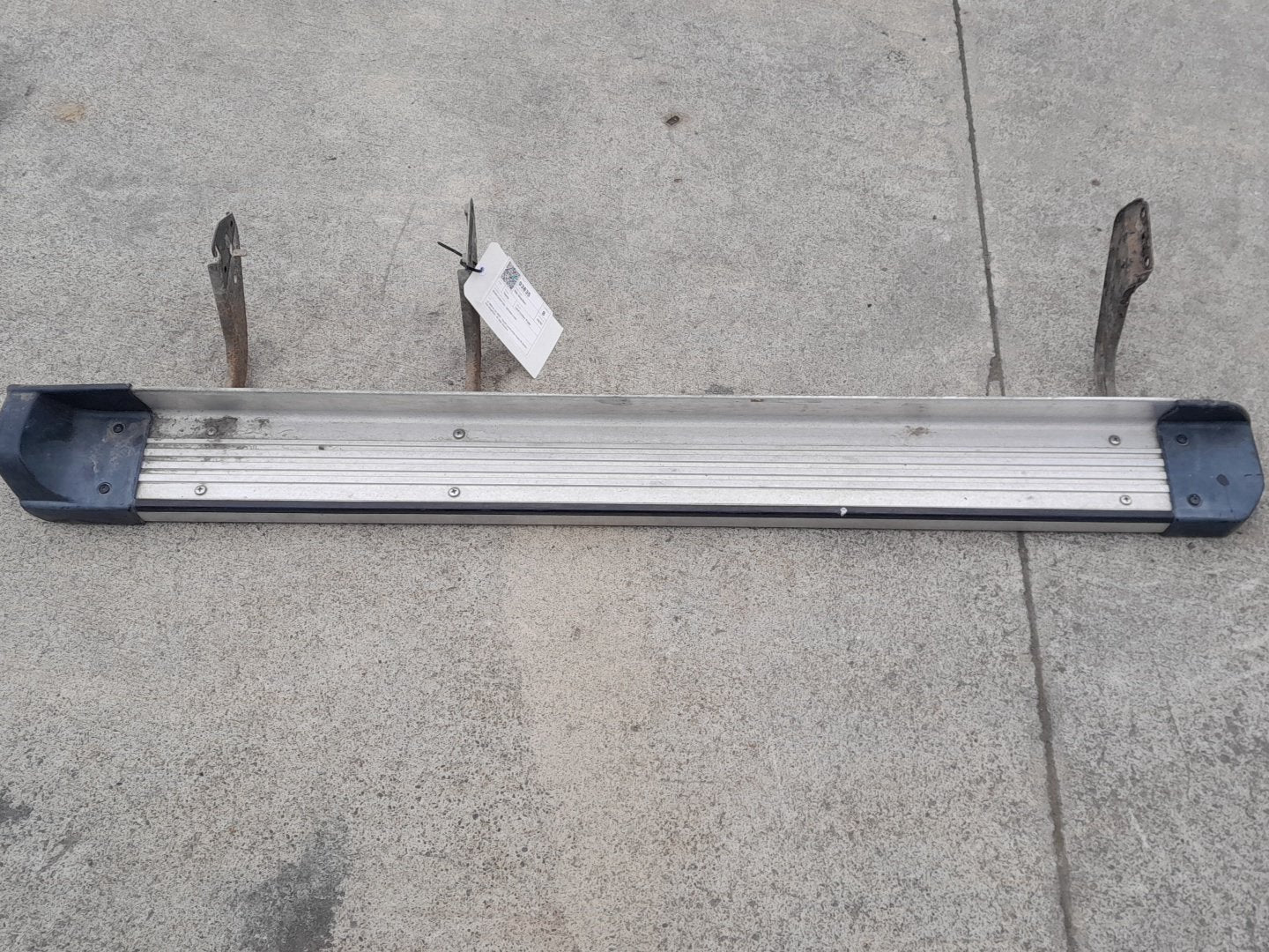 Jul 1996 to Jan 2003 - Toyota Land Cruiser Prado 95 Series - Side Step/Skirt - Rh Side, Genuine