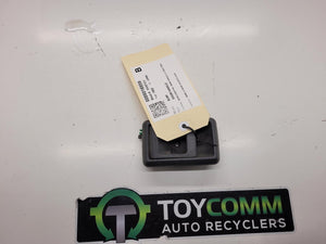 1992 to 1995 - Toyota Hilux Surf N120 N130 - Left Rear Door Interior Handle