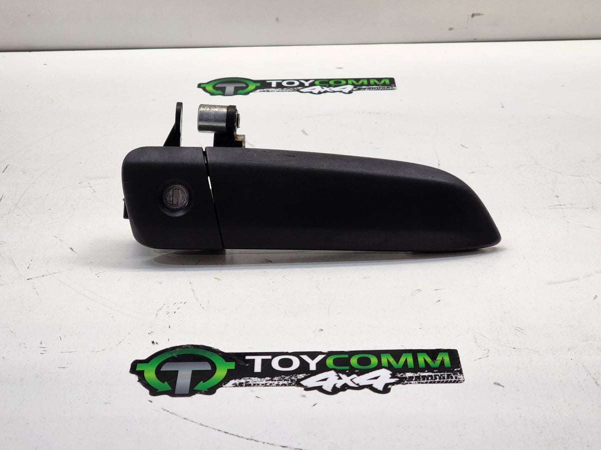 Jan 2005 to Apr 2019 - Toyota Hiace TRH KDH - Right Front Door Exterior Handle