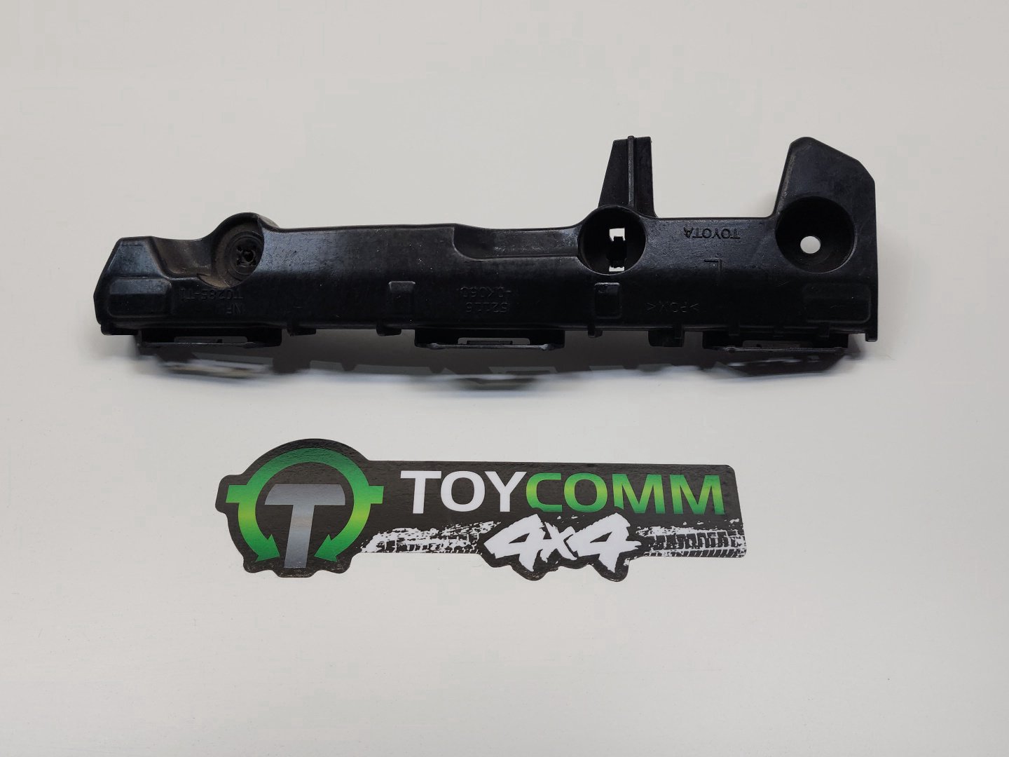 Jul 2011 to Aug 2015 - Toyota Hilux - Left Front Bumper To Guard Bracket - Left Bracket (Bumper To Guard)