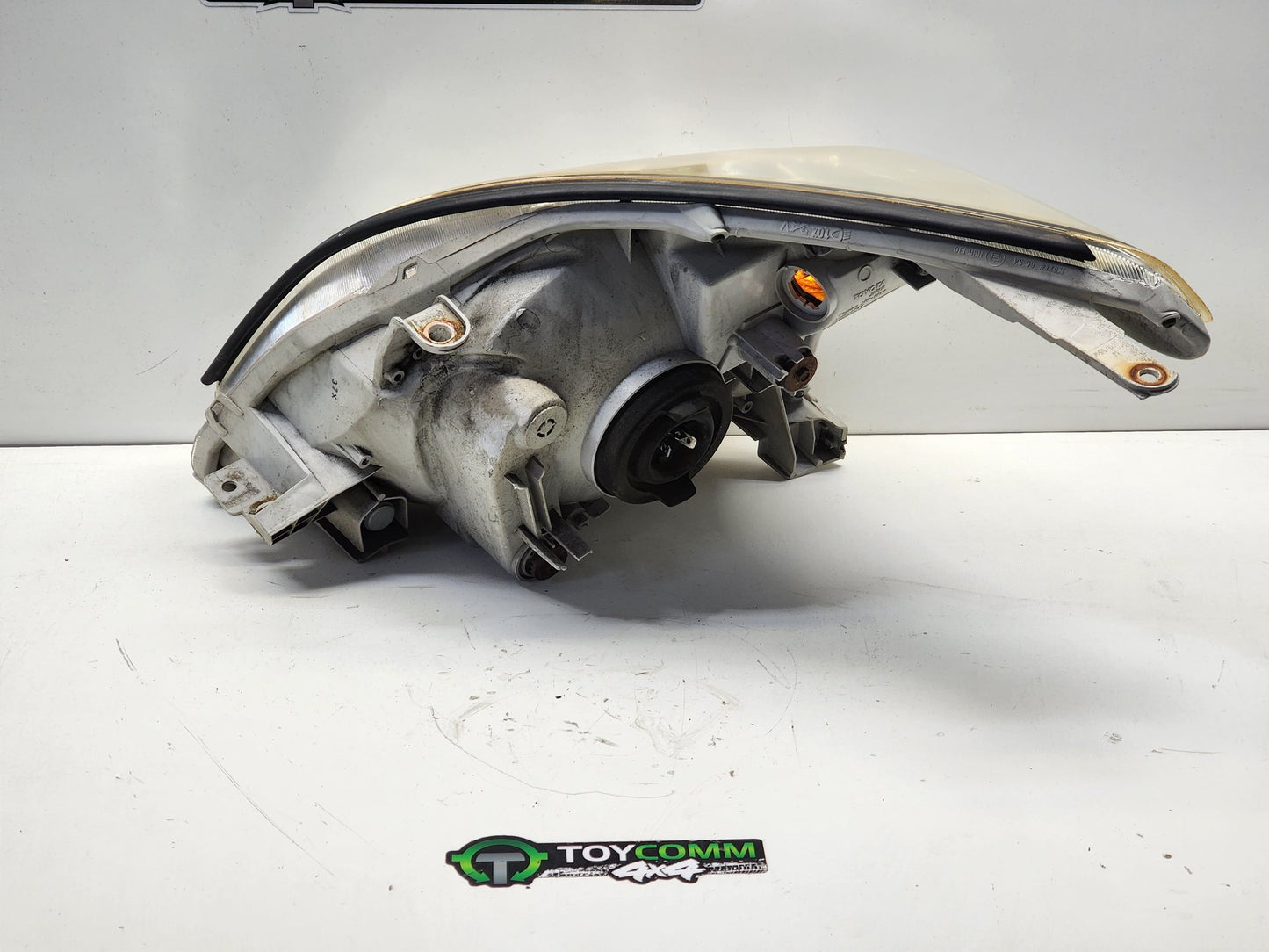 Toyota Land Cruiser Prado 120 Series - Right Headlight - 2003-2009