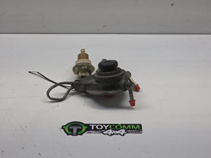 Oct 1983 to Sep 1997- Toyota Hilux Diesel 2.2L 2.4L 2.8L Engine Code 2L Engine Code 3L- Fuel Filter Housing- Hand Primer Pump
