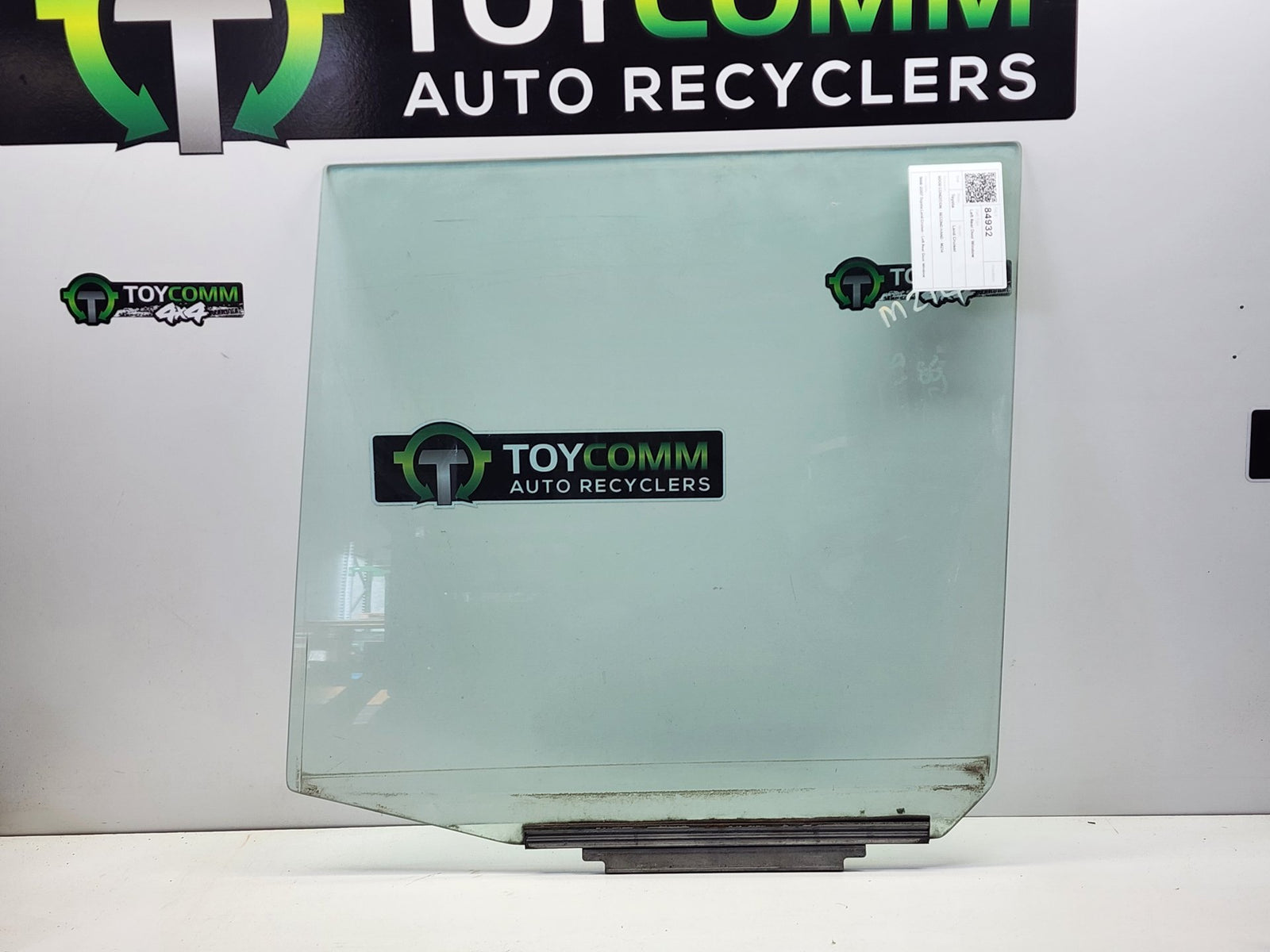 Jan 1998 to Oct 2007 - Toyota Land Cruiser 100 Series - Left Rear Door Window