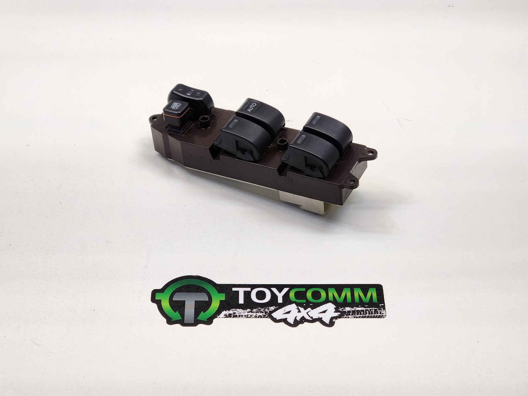Sep 1997 to Mar 2005 - Toyota Hilux Double Cab Utility - Right Front Master Power Window Switch