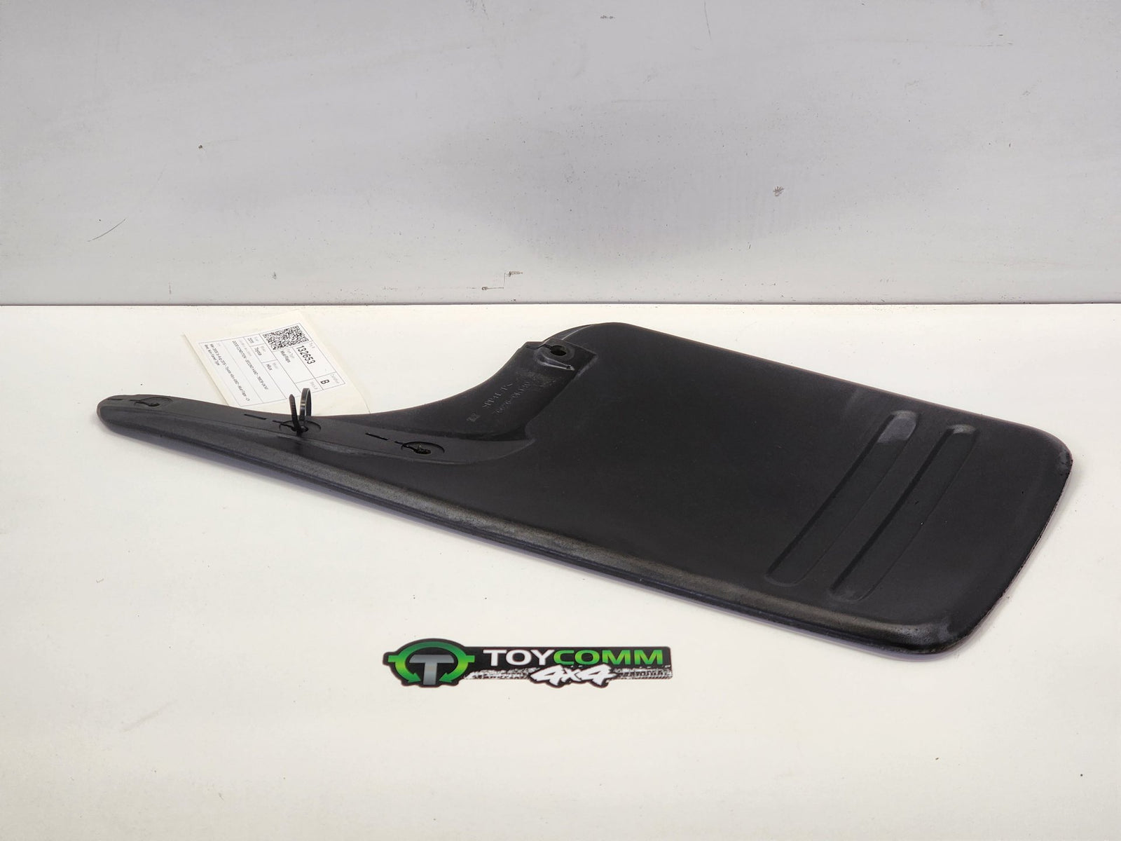 Mar 2005 to Aug 2015 - Toyota Hilux 4WD - Mud Flaps - Lh Rear, Non Flared Type