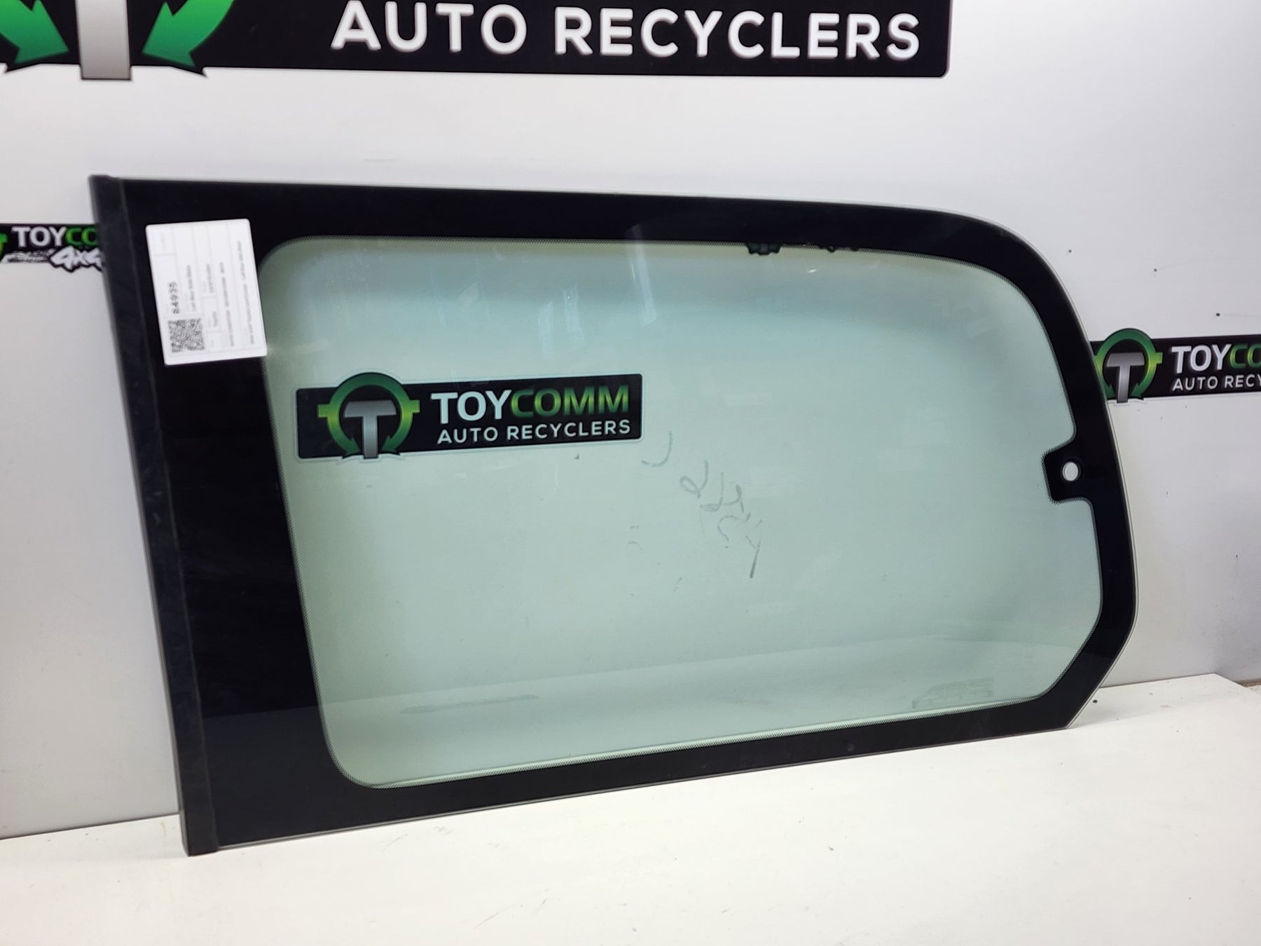 Jan 1998 to Oct 2007 - Toyota Land Cruiser 100 Series - Left Rear Side Glass - Glx Type (Pop Out Glass)