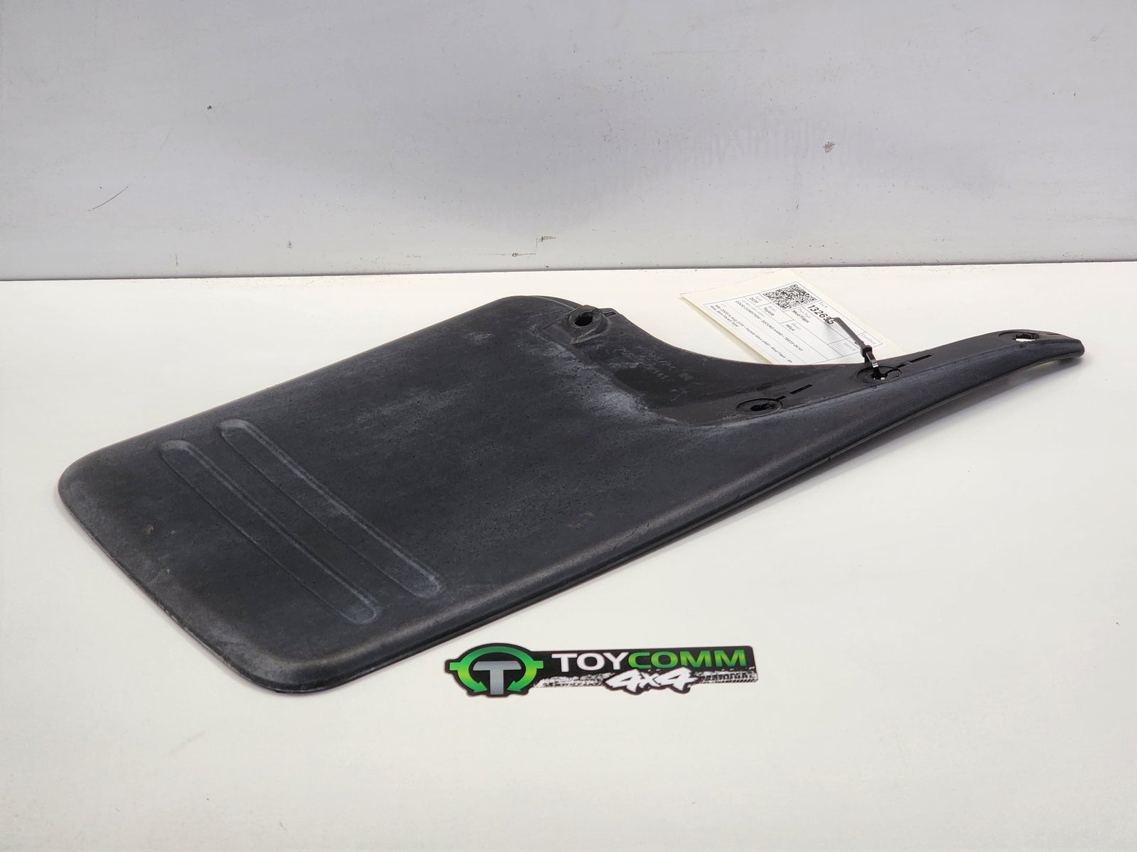 Mar 2005 to Aug 2015 - Toyota Hilux 4WD - Mud Flaps - Rh Rear, Non Flared Type